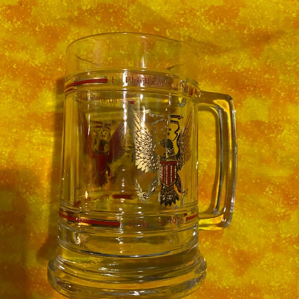 Patriotic Glass Beer Mug with Eagle Design